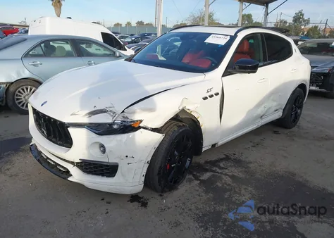 2022 Maserati Levante Gt z USA, uszkodzony, nr VIN ZN661XUA7NX396413